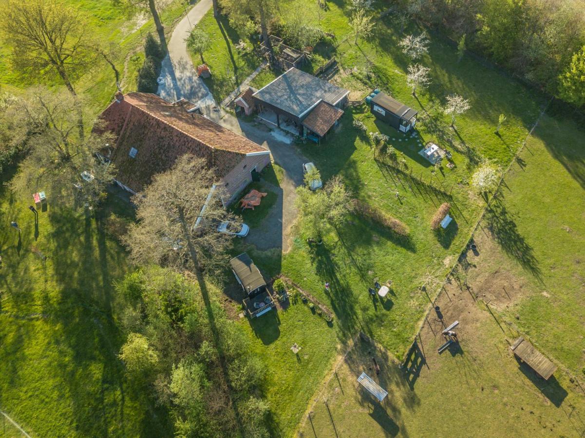 Pipowagen Elsebein Groningen Westerwolde Unieke Ligging Met Eigen Tuin En Vrij Uitzicht Over Veld Naar Natuurgebied Onstwedde Exteriér fotografie